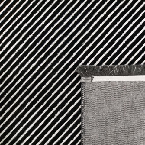 Dywan DIAMOND 01 BLACK-WHITE 120 x 180 cm czarno-biały Dywan DIAMOND 01 BLACK-WHITE 120 x 180 cm czarno-biały
