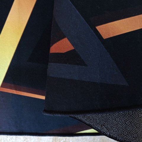 Dywan BLACK and GOLD N 03 60 x 100 cm czarny Dywan BLACK and GOLD N 03 60 x 100 cm czarny