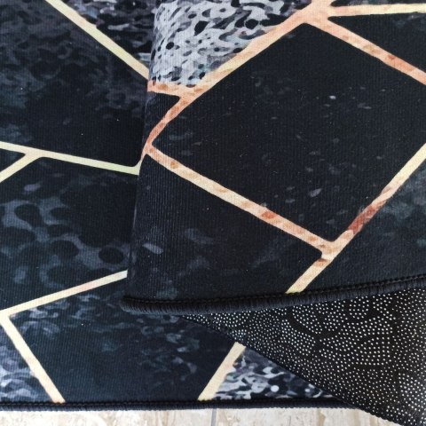 Dywan BLACK and GOLD N 16 60 x 100 cm czarny Dywan BLACK and GOLD N 16 60 x 100 cm czarny